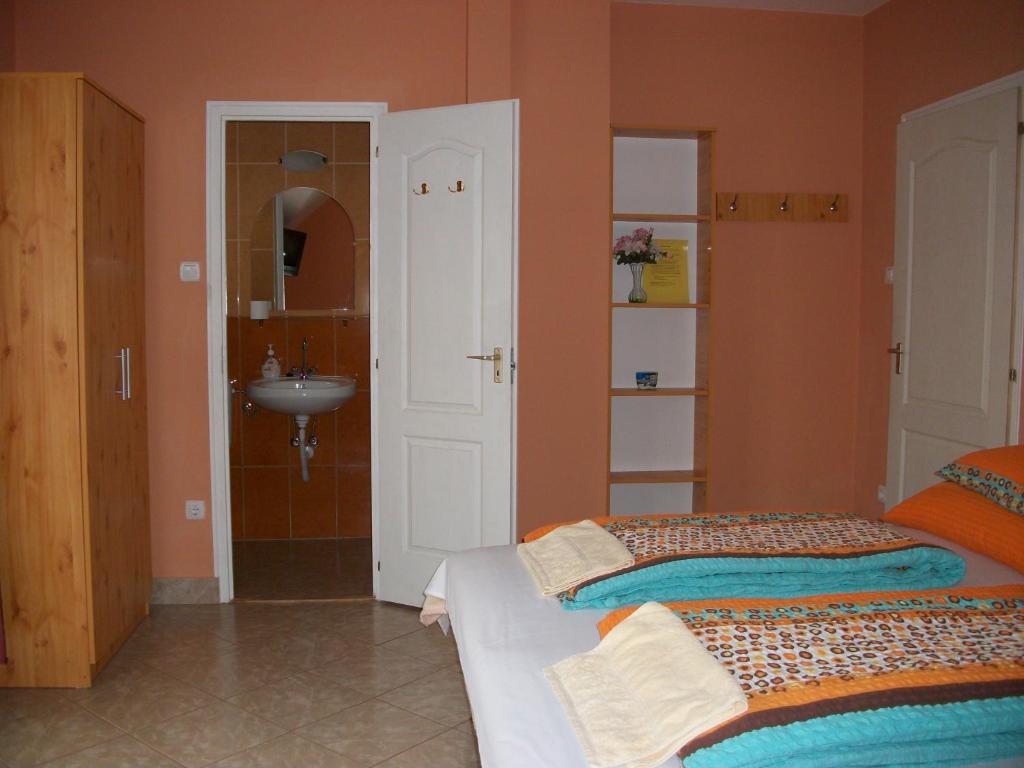 Éden Vendégház Miskolc Zimmer foto
